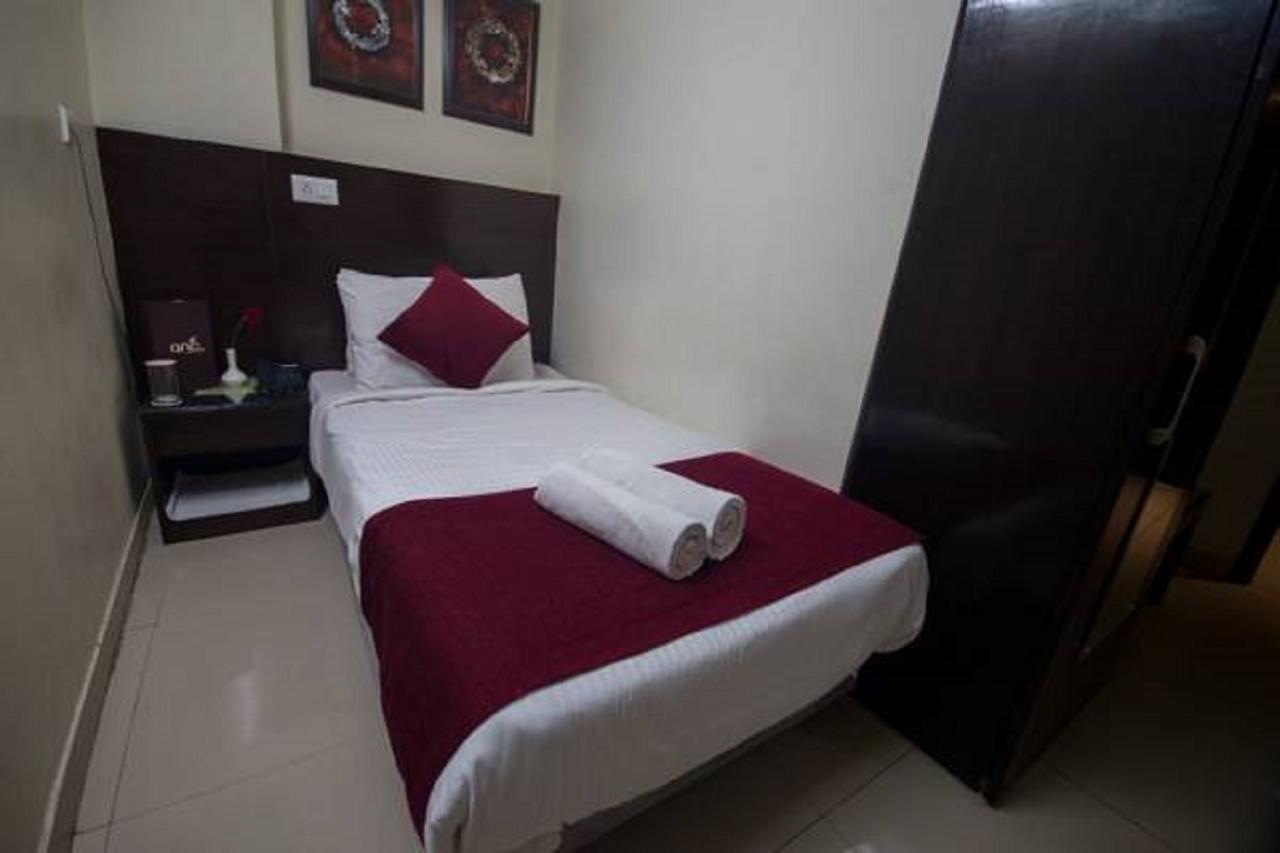 Anr Hotels Lucknow Eksteriør bilde